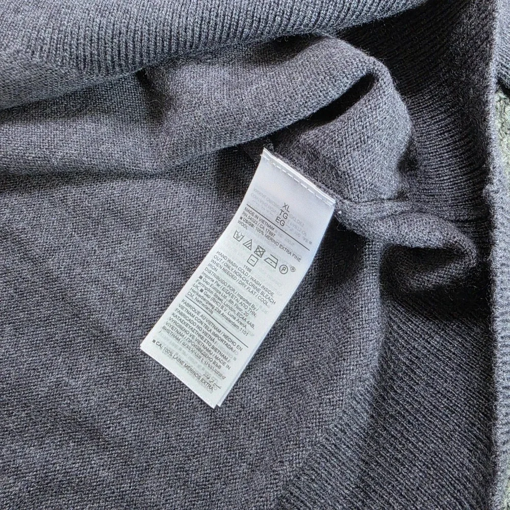 Banana Republic Sweater Gray Mens XL Italian Merino Wool V-Neck Pullover Classic